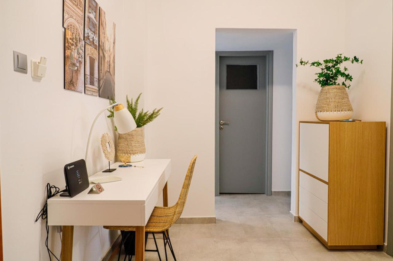 Newly Renovated Apartment 7 Min Walk From Acropolis Athens Exterior photo